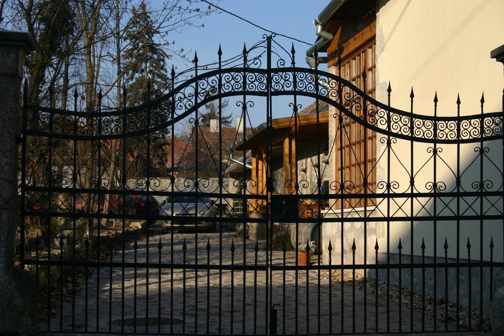 Karádi-Berger Vendégház Erdőbénye Zimmer foto